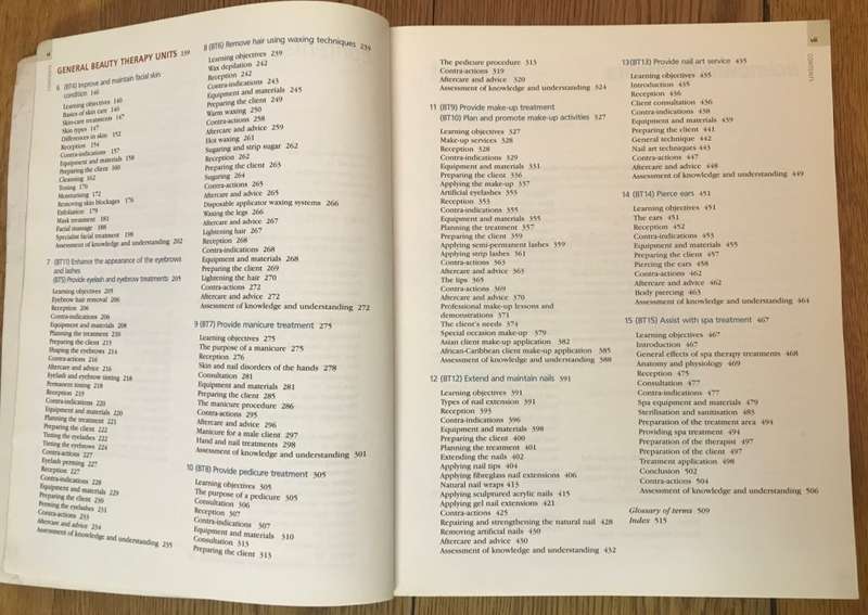 BEAUTY THERAPY the foundations - Lorraine Nordmann - 3rd Ed. - The Offical Guide to Level 2 - 2004.