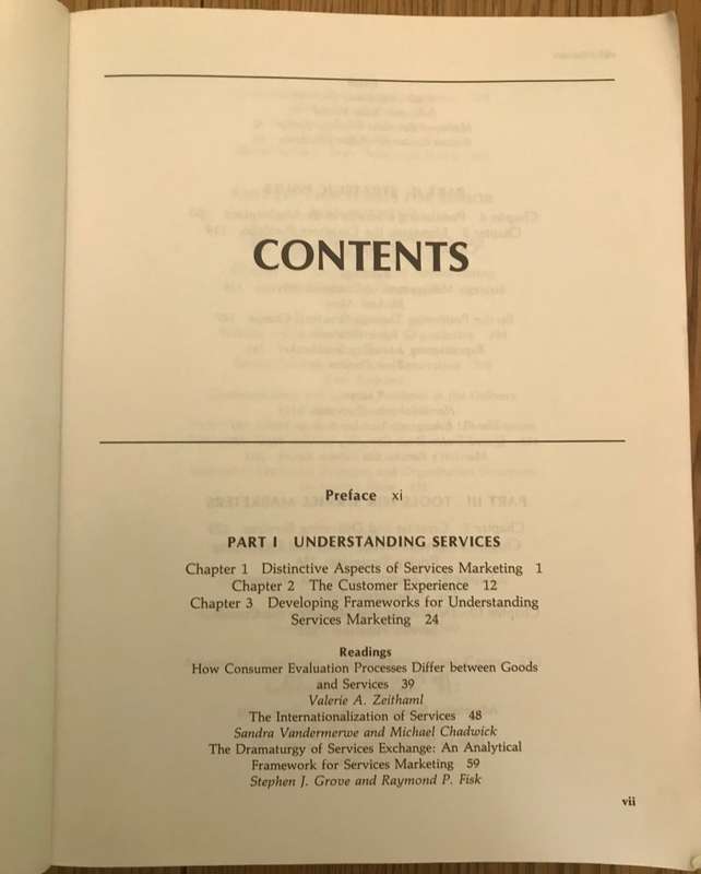 SERVICES MARKETING - CHRISTOPHER H. LOVELOCK - 2nd Edition - 1991 - Softcover.