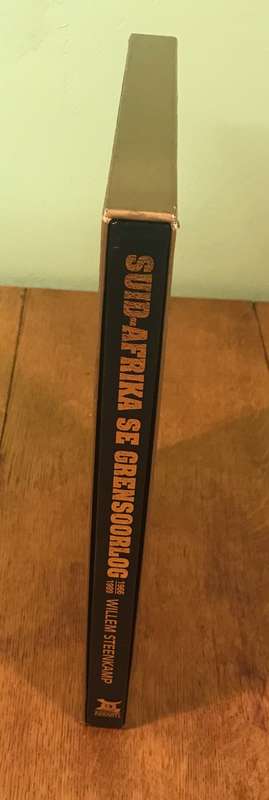 Suid-Afrika se Grensoorlog 1966 - 1989 Willem Steenkamp SIGNED LIMITED EDITION 844 of 1000 SLEEVED.