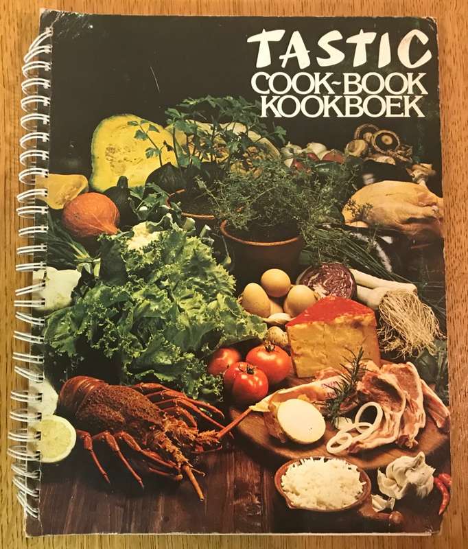 TASTIC COOK BOOK - KOOKBOEK - Published by WAINSTEIN & CO. - TRANSVAAL - CARD COVER.