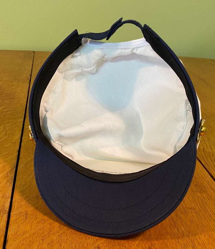CAPTAIN PEAK CAP  - Brand new.