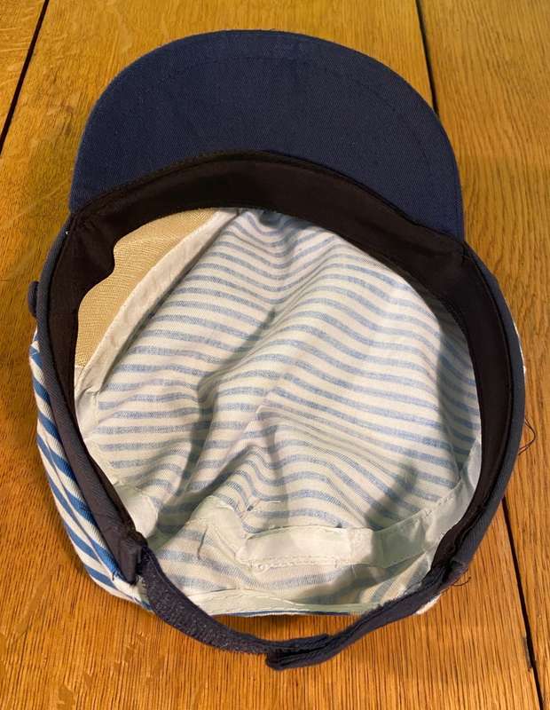 CAPTAIN PEAK CAP  - Striped - Brand new.