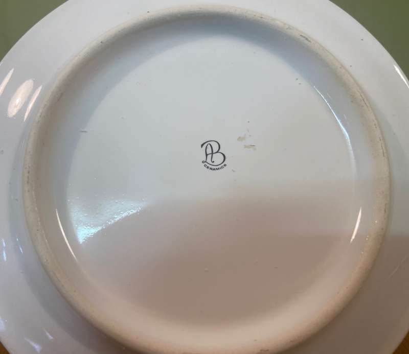 SMALL PLATE - NAMIBIA SOUVENIR - WINDHOEK BADGE - AB CERAMICS - PORCELAIN. SWA - SOUTH WEST AFRICA.