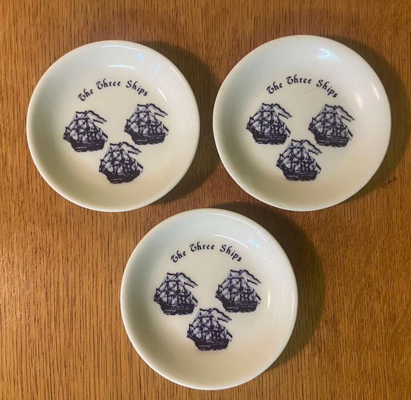 SMALL PLATES x 3 - "THE THREE SHIPS" - TRINKET DISHES / BOWLS - SAILING SHIPS.