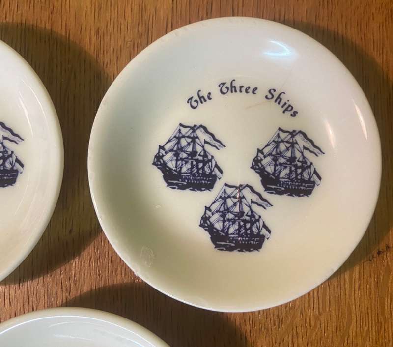 SMALL PLATES x 3 - "THE THREE SHIPS" - TRINKET DISHES / BOWLS - SAILING SHIPS.