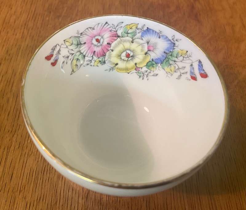 SUGAR BOWL - OPEN - ROYAL GRAFTON FINE BONE CHINA - PETUNIA - ENGLAND - FLOWERS - 80098.