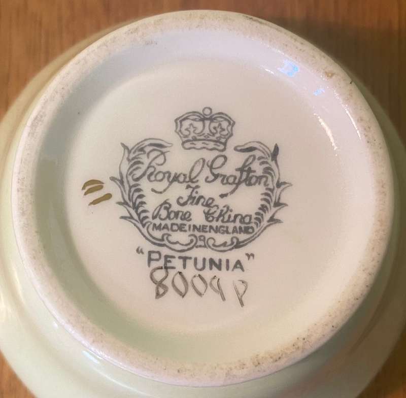 SUGAR BOWL - OPEN - ROYAL GRAFTON FINE BONE CHINA - PETUNIA - ENGLAND - FLOWERS - 80098.