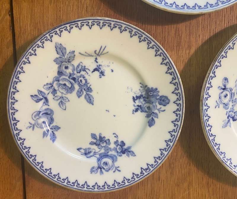 FOLEY CHINA - ELIJAH BRAIN & CO - FENTON - ENGLAND - 3 small BLUE & WHITE PLATES - FLOWERS STUNNING!