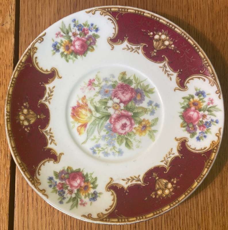 SHELLEY - 2 x SAUCERS - 13401 - DUCHESS PATTERN - DEMITASSE - COFFEE.
