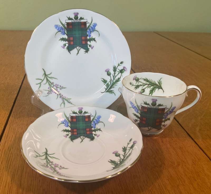 ADDERLEY TEA TRIO x 1 - ENGLAND - 4549 - SCOTTISH LINDSAY CLAN - TARTAN - SCOTLAND - LAVENDER