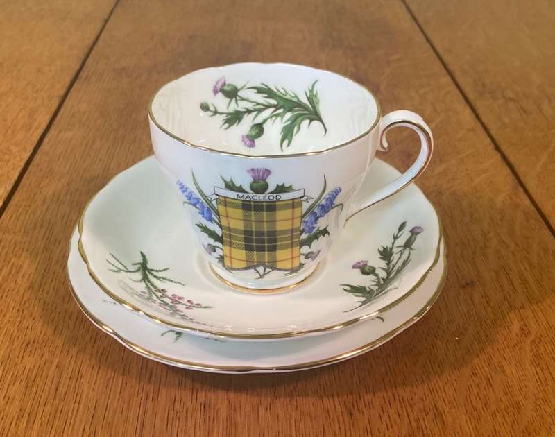 ADDERLEY TEA TRIO x 1 - ENGLAND - 4549 - SCOTTISH MACLEOD CLAN - TARTAN - SCOTLAND - LAVENDER