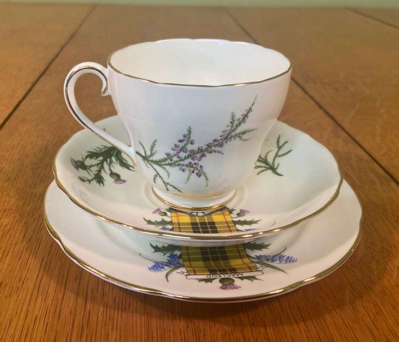 ADDERLEY TEA TRIO x 1 - ENGLAND - 4549 - SCOTTISH MACLEOD CLAN - TARTAN - SCOTLAND - LAVENDER