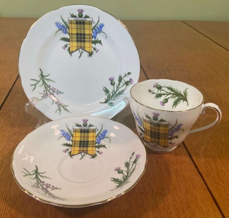 ADDERLEY TEA TRIO x 1 - ENGLAND - 4549 - SCOTTISH MACLEOD CLAN - TARTAN - SCOTLAND - LAVENDER