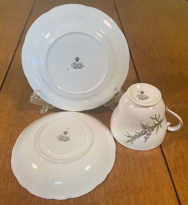 ADDERLEY TEA TRIO x 1 - ENGLAND - 4549 - SCOTTISH MACLEOD CLAN - TARTAN - SCOTLAND - LAVENDER