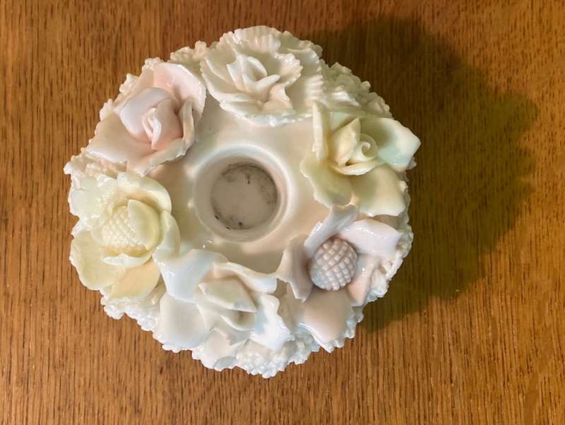 FLORAL FLOWERS  CANDLE HOLDER - PORCELAIN - NO MARK - STUNNING!!!