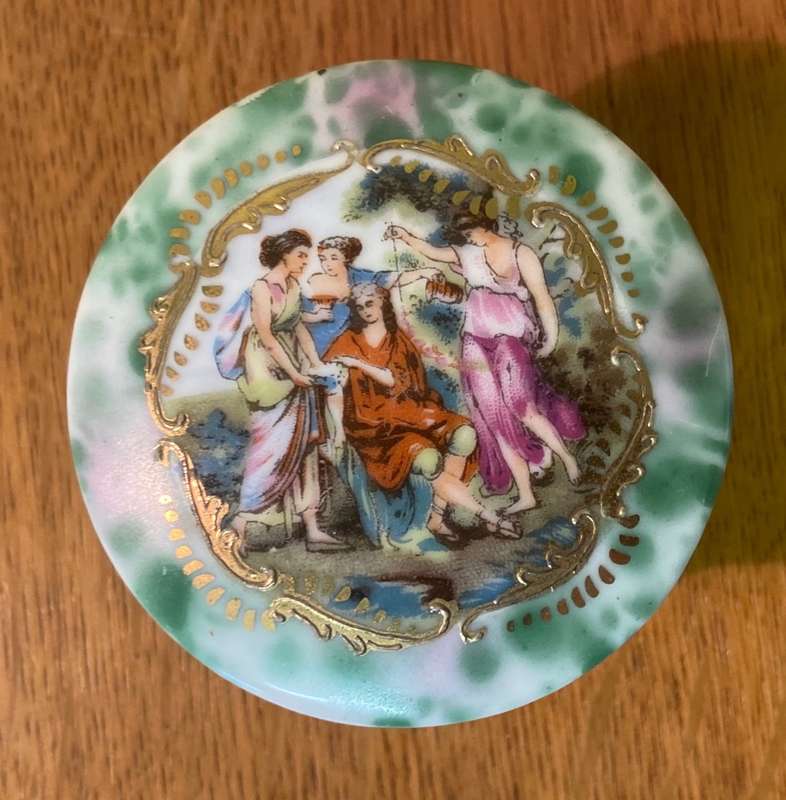 CHUBU CHINA JAPANESE Porcelain ROUND TRINKET BOWL and LID HAND PAINTED STUNNING!!