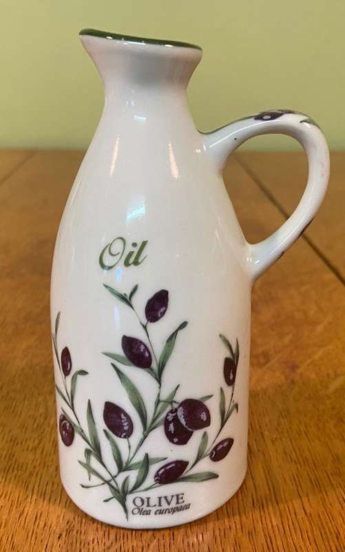 OLIVE OIL CONTAINER / POURER - PORCELAIN - WIESENTHAL GERMANY - CLASSIC WHITE - No. 2142.