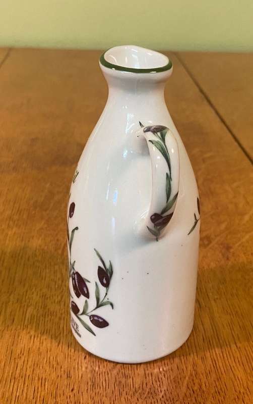 OLIVE OIL CONTAINER / POURER - PORCELAIN - WIESENTHAL GERMANY - CLASSIC WHITE - No. 2142.