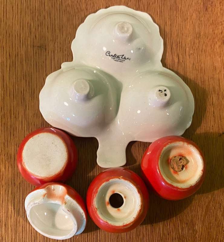 CARLTON WARE CARLTONWARE 3 PIECE PORCELAIN CONDIMENT HOLDER SALT PEPPER SAUCE - TOMATO SHAPE- RARE!