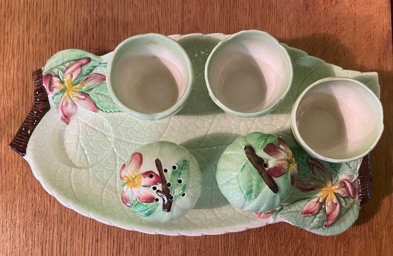 CARLTON WARE CARLTONWARE Green 'Apple Blossom' Egg Cups Salt & Pepper shakers Stand c1938 Australian