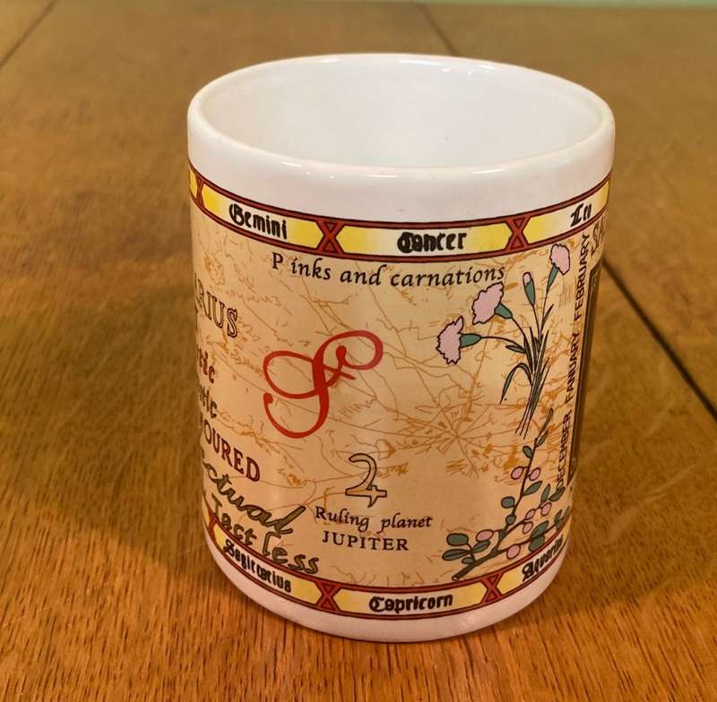 MUG - PORCELAIN - TEA COFFEE - ZODIAC SIGN - SAGITTARIUS - BOXED  EXCELLENT CONDITION!!!!