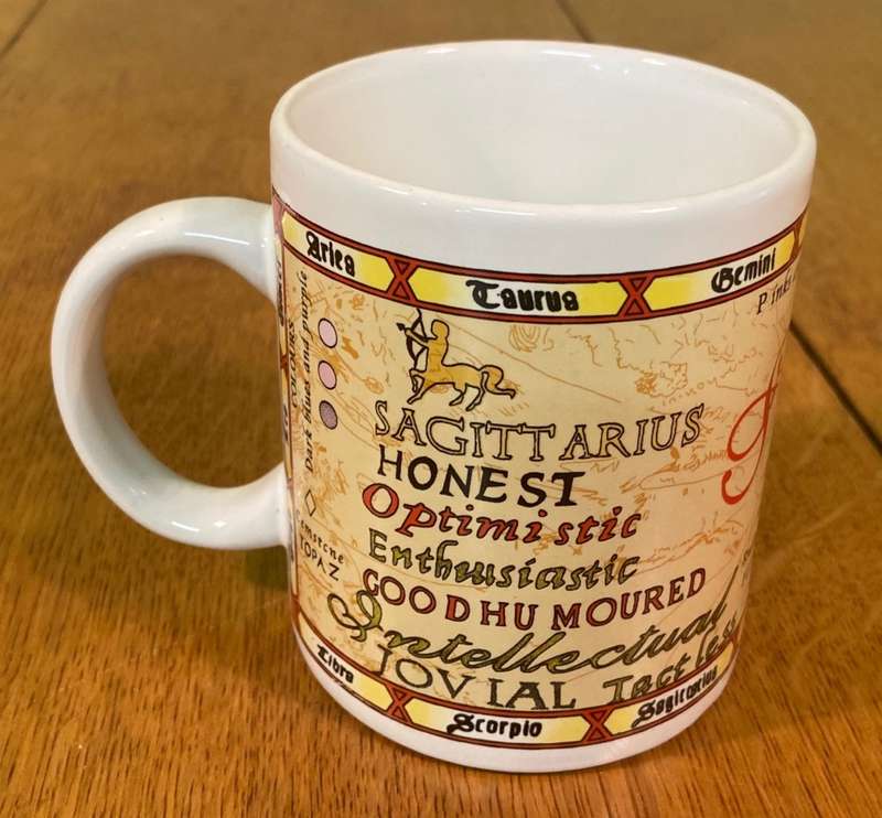 MUG - PORCELAIN - TEA COFFEE - ZODIAC SIGN - SAGITTARIUS - BOXED  EXCELLENT CONDITION!!!!