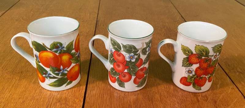 MUGS x 3 - PORCELAIN - TEA COFFEE - REGENT CHINA -  FRUIT - CHERRIES - ORANGES - STRAWBERRIES