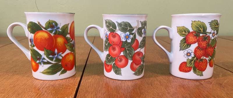 MUGS x 3 - PORCELAIN - TEA COFFEE - REGENT CHINA -  FRUIT - CHERRIES - ORANGES - STRAWBERRIES