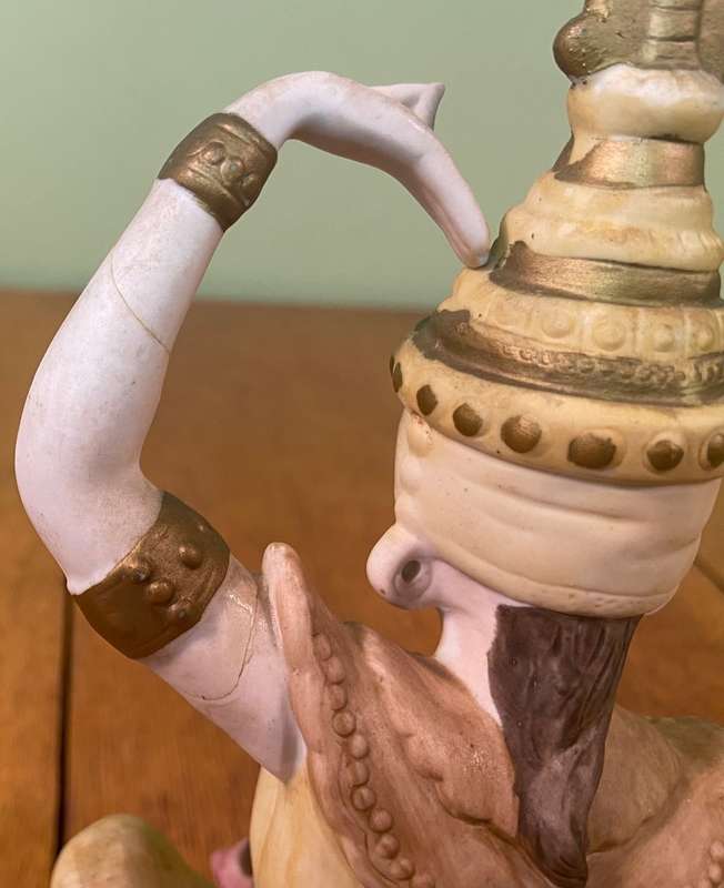 Lady Buddha Statue Praying - Porcelain x 2 - Identical