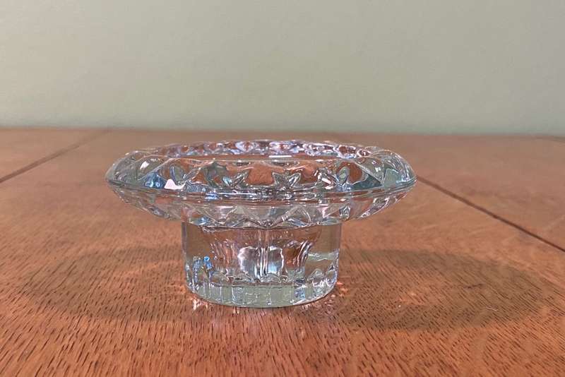 GLASS  SINGLE CANDLE HOLDER - STUNNING!!!