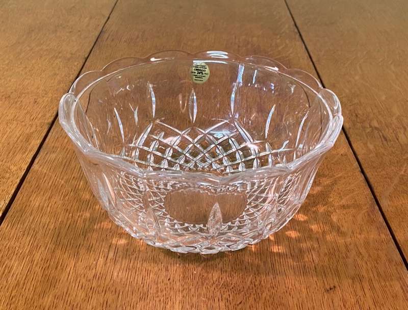 ITALIAN RCR CRYSTAL SERVING BOWL - HEAVY - MEDIUM / SMALL SIZE - GREAT CONDITION.