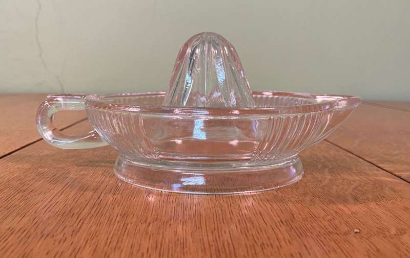 Glass Lemon/Orange Squeezer Large - Manual Juicer - Notes included