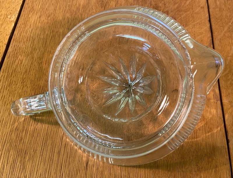 Glass Lemon/Orange Squeezer Large - Manual Juicer - Notes included