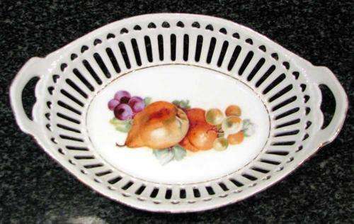 BOWL SNACK DISH NUT DISH Beautiful Lattice EDGE Porcelain Small Fruit Bowl Grapes Pear Peach GERMANY