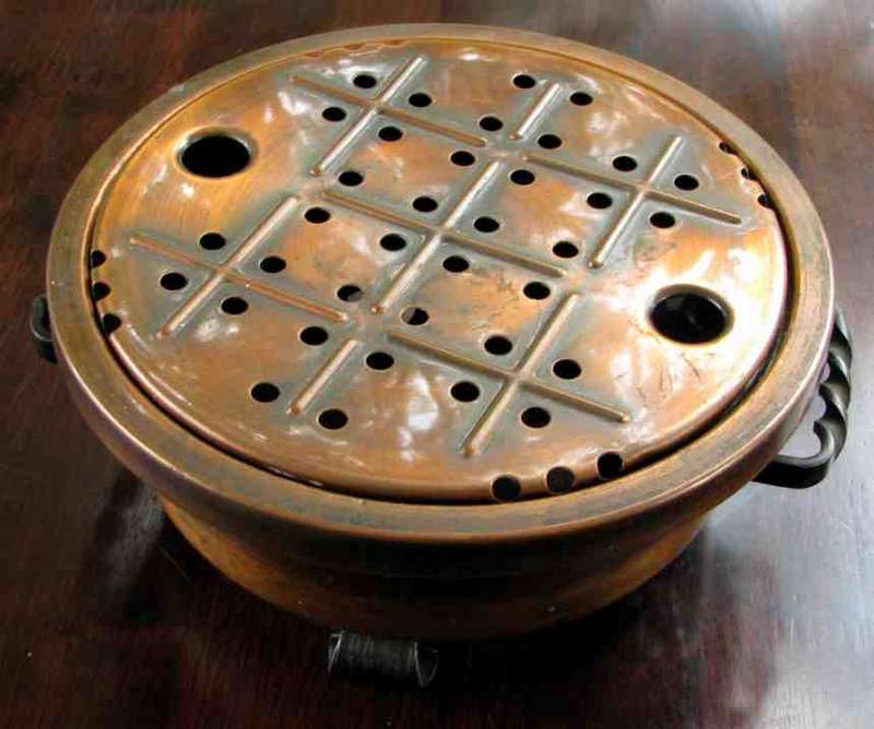 Copper POT WARMER=Bowl with Handles & Feet!!!!! PotPourri......20cm diameter x 7,7cm tall!! UNUSUAL!