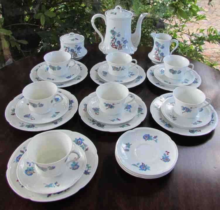 LIMOGES TEA/COFFEE SERVICE=Teapot/Coffee,Milk Jug,Sugar Bowl,7 Trio's=26 piece!!=AWESOME PRICE!!!!!!