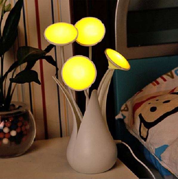 Creative LED Auto Light Sensor Vase Shape USB Night Light - Yellow