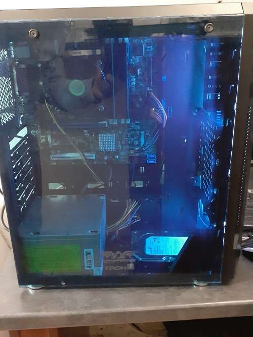 PC wit Intel Core i7 2600, 500gbHDD, 4GB DDR3 RAM