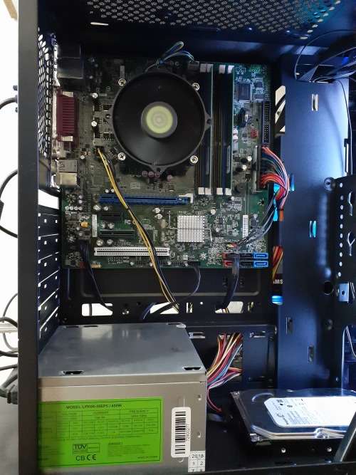 PC wit Intel Core i7 2600, 500gbHDD, 4GB DDR3 RAM