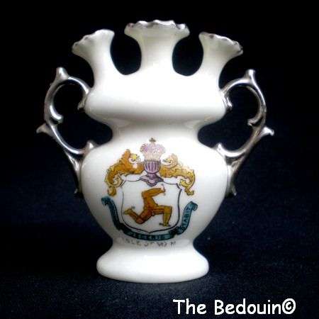 CRESTED WARE. 3 Opening Urn. ISLE OF MAN CREST. Gemma Bone China. Made in Britain.