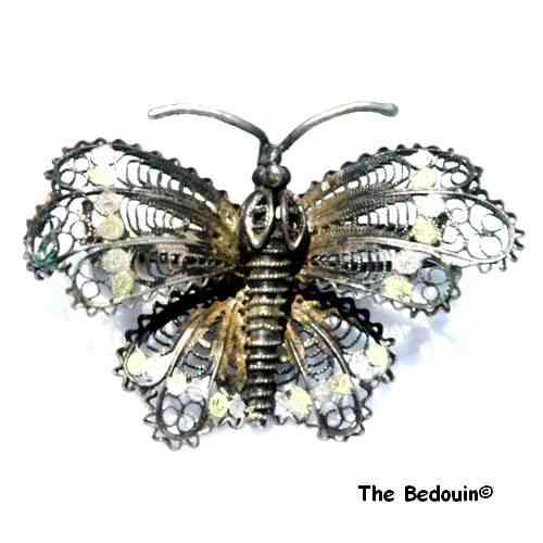Silver  / enamel FILLIGREE BUTTERFLY BROOCH. Exquisite, small & dainty. Vintage (1920s / 30s.)
