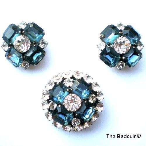 CHRISTIAN DIOR.  Brooch / Pendant and Earrings set. Corn blue and clear costume jewellery. 1950s.