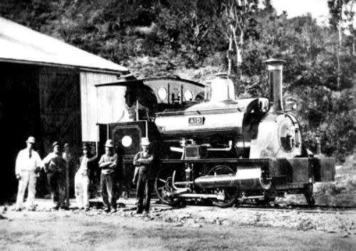 D. F. Holland - STEAM LOCOMOTIVES OF THE SOUTH AFRICAN RAILWAYS. (Vol. I and II).