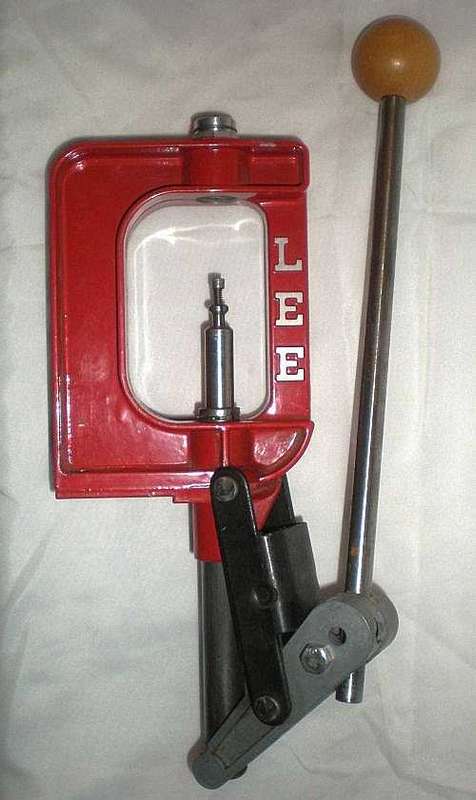 LEE RELOADING PRESS. Single stage. Bench mount.