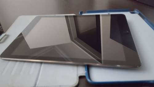 Apple iPad Air 1, 16GB, Wi-Fi + Cellular (4G/LTE), 9.7in - Space Gray