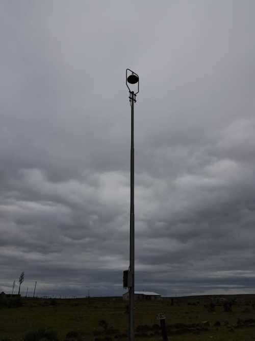 HO scale old style yardlamp.