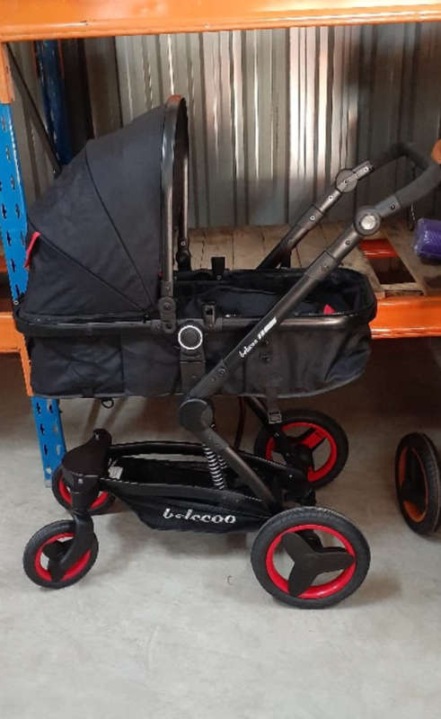 Belecoo 3 in 1 Baby Pram Stroller with Car Seat - Black and Red