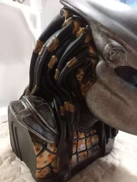 Predator - The Ultimate DVD Collection set (Limited Edition with Predator bust)