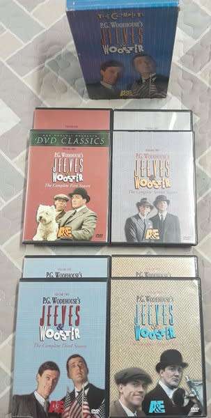 Jeeves & Wooster (PG Wodehouse) The complete series 8 DVD set (Hugh Laurie, Stephen Fry)
