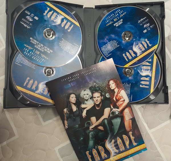 Farscape - Complete Seasons 1 to 4 and Peacekeeper Wars (50DVD set)